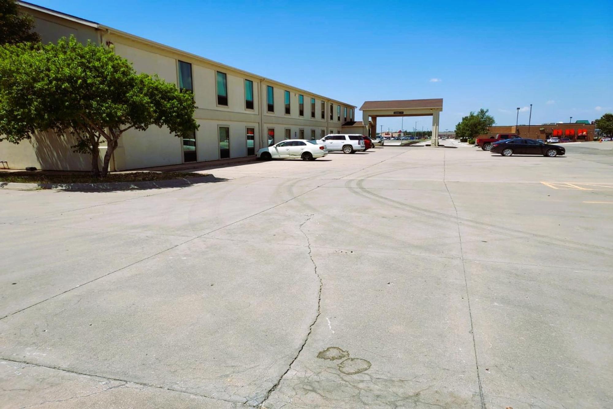 McPherson Inn By OYO, I-135 Exterior foto